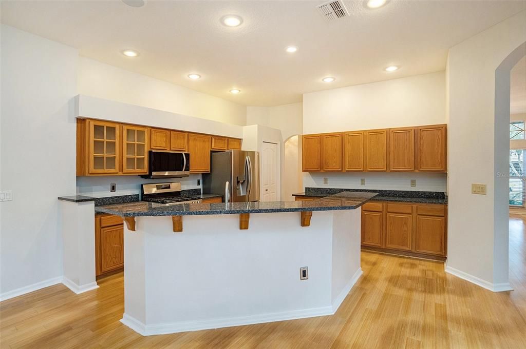 На продажу: $620,000 (4 спален, 3 ванн, 2183 Квадратных фут)