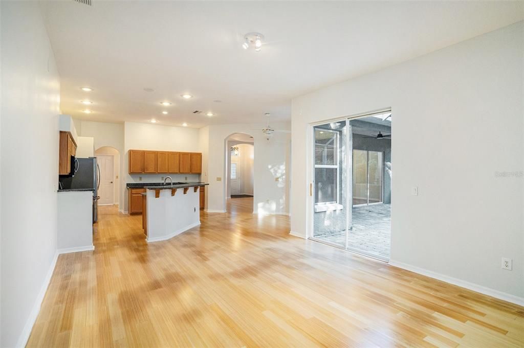 На продажу: $620,000 (4 спален, 3 ванн, 2183 Квадратных фут)