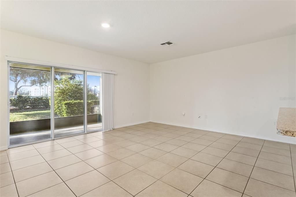 For Sale: $300,000 (3 beds, 2 baths, 1507 Square Feet)