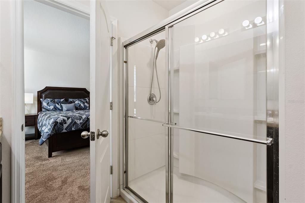 For Sale: $300,000 (3 beds, 2 baths, 1507 Square Feet)