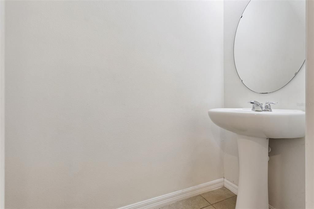 For Sale: $300,000 (3 beds, 2 baths, 1507 Square Feet)