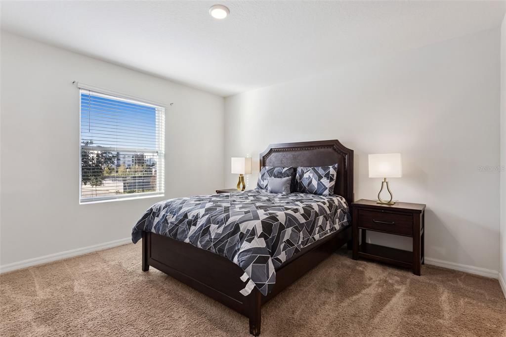 For Sale: $300,000 (3 beds, 2 baths, 1507 Square Feet)