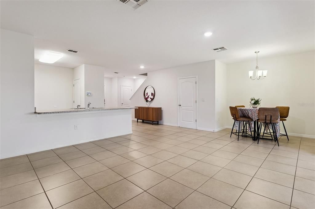 For Sale: $300,000 (3 beds, 2 baths, 1507 Square Feet)