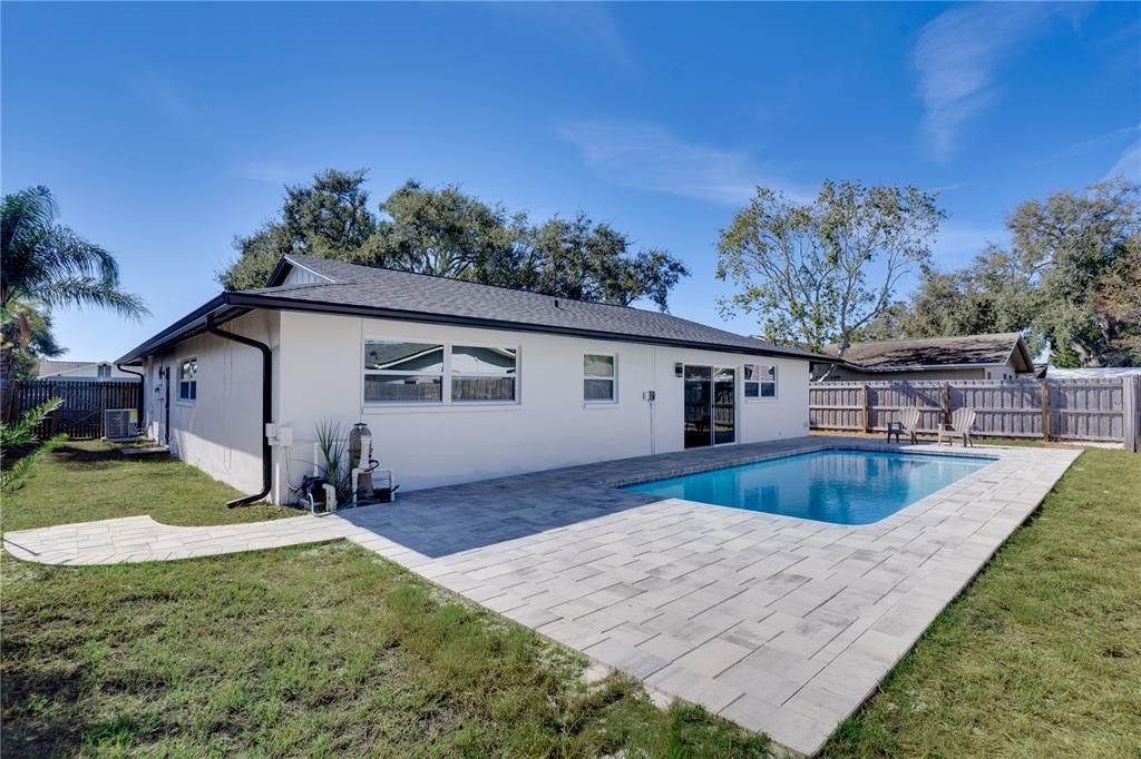 На продажу: $579,000 (3 спален, 2 ванн, 1397 Квадратных фут)