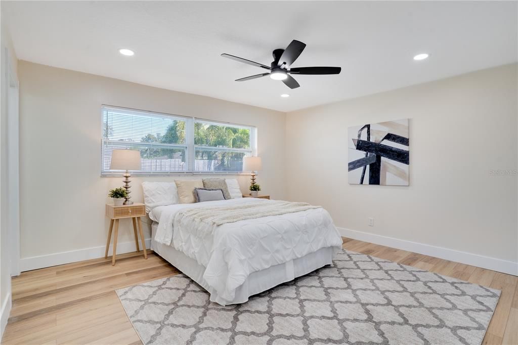 На продажу: $579,000 (3 спален, 2 ванн, 1397 Квадратных фут)