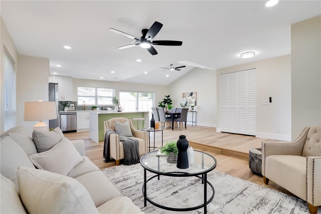 На продажу: $579,000 (3 спален, 2 ванн, 1397 Квадратных фут)