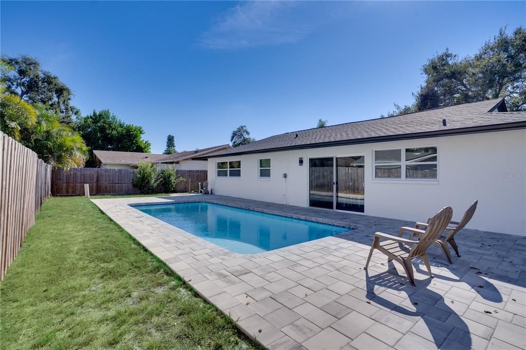 На продажу: $579,000 (3 спален, 2 ванн, 1397 Квадратных фут)