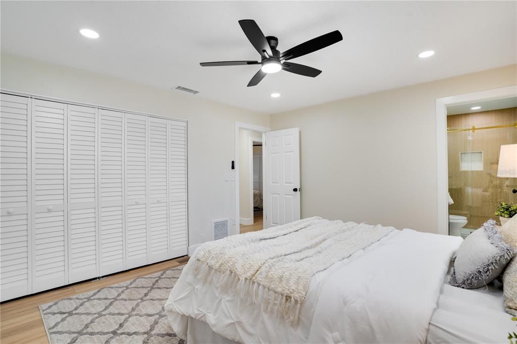 На продажу: $579,000 (3 спален, 2 ванн, 1397 Квадратных фут)