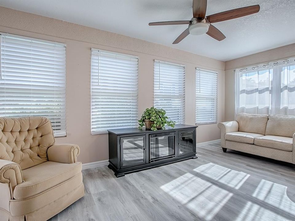 待售: $449,750 (3 贝兹, 2 浴室, 1908 平方英尺)