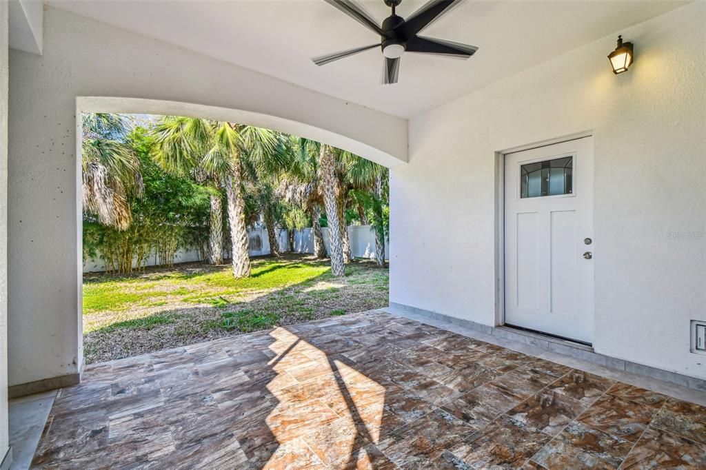 待售: $1,585,000 (3 贝兹, 2 浴室, 2436 平方英尺)