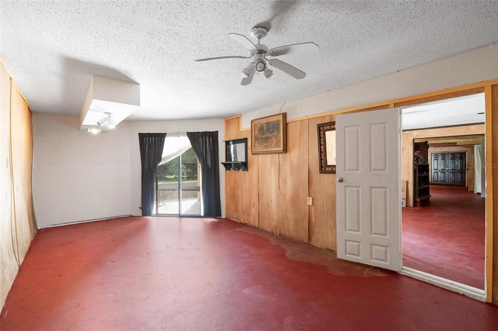 En Venta: $775,000 (4 camas, 3 baños, 2619 Pies cuadrados)