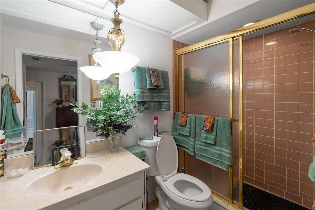 En Venta: $775,000 (4 camas, 3 baños, 2619 Pies cuadrados)