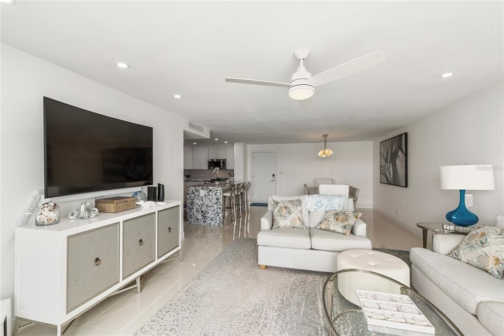 待售: $929,000 (2 贝兹, 2 浴室, 1409 平方英尺)