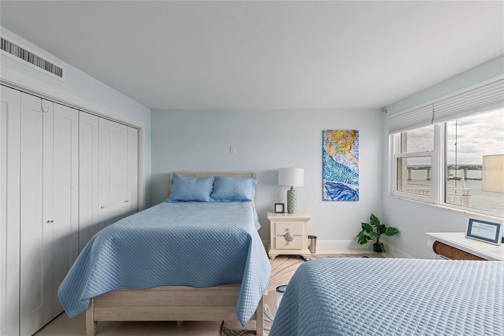 待售: $929,000 (2 贝兹, 2 浴室, 1409 平方英尺)