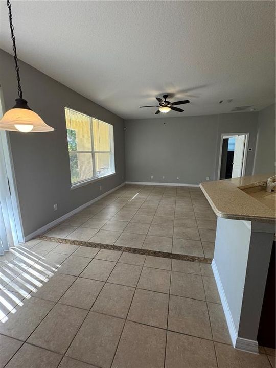 出租: $2,795 (4 贝兹, 2 浴室, 2254 平方英尺)