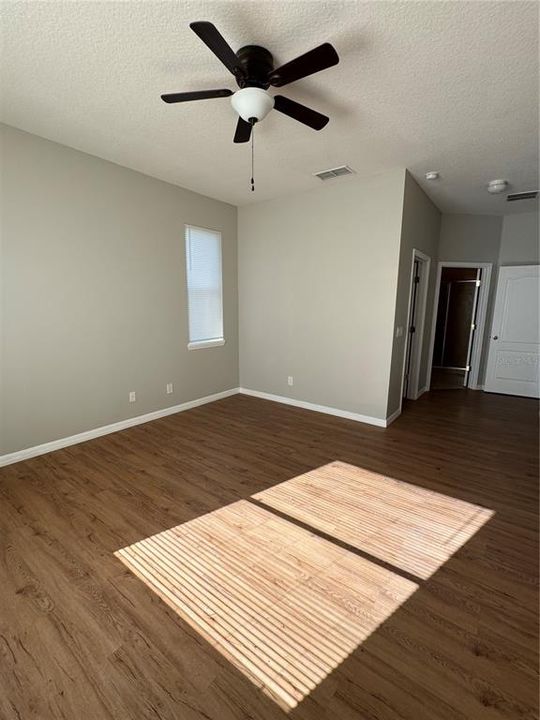 出租: $2,795 (4 贝兹, 2 浴室, 2254 平方英尺)