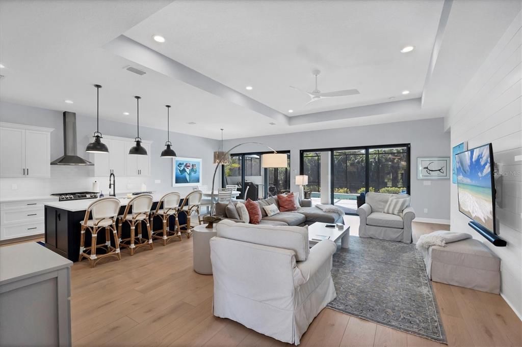 En Venta: $834,000 (3 camas, 3 baños, 2157 Pies cuadrados)