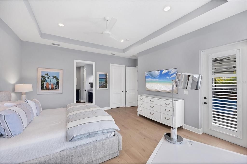 En Venta: $834,000 (3 camas, 3 baños, 2157 Pies cuadrados)