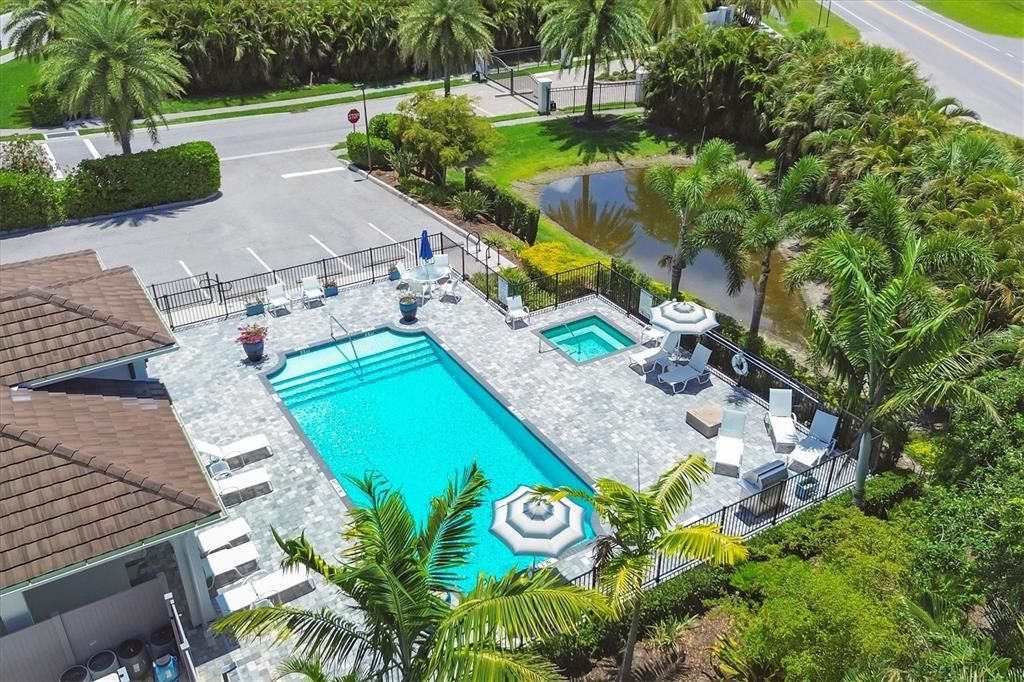 En Venta: $834,000 (3 camas, 3 baños, 2157 Pies cuadrados)