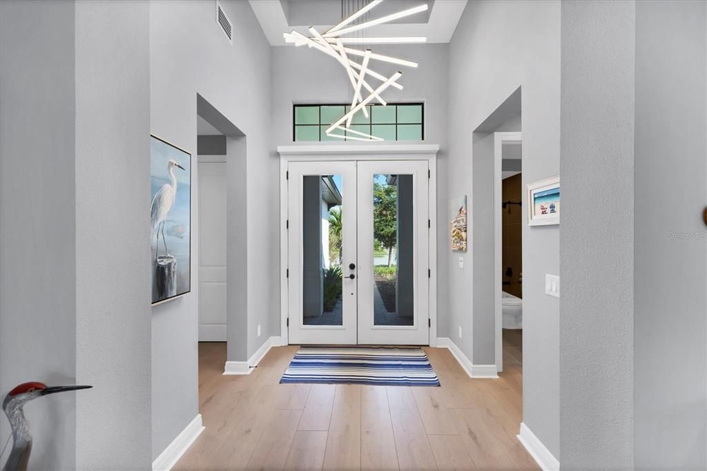 En Venta: $834,000 (3 camas, 3 baños, 2157 Pies cuadrados)