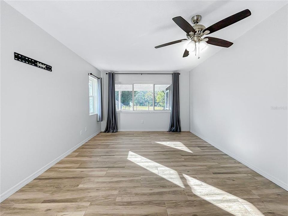 На продажу: $284,000 (2 спален, 2 ванн, 1398 Квадратных фут)