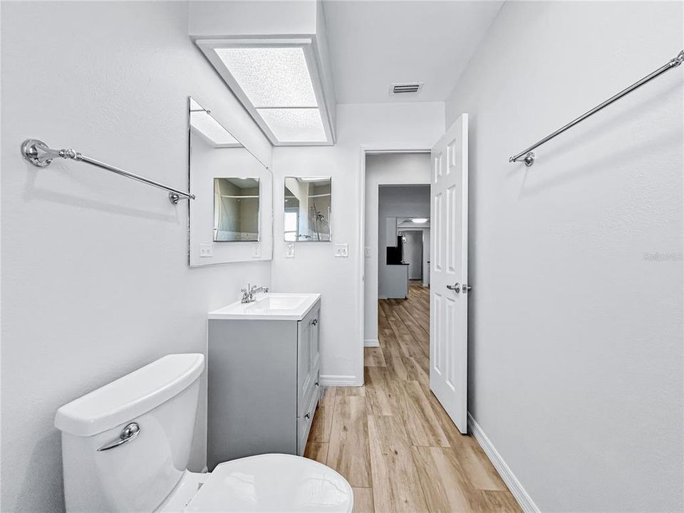 На продажу: $284,000 (2 спален, 2 ванн, 1398 Квадратных фут)