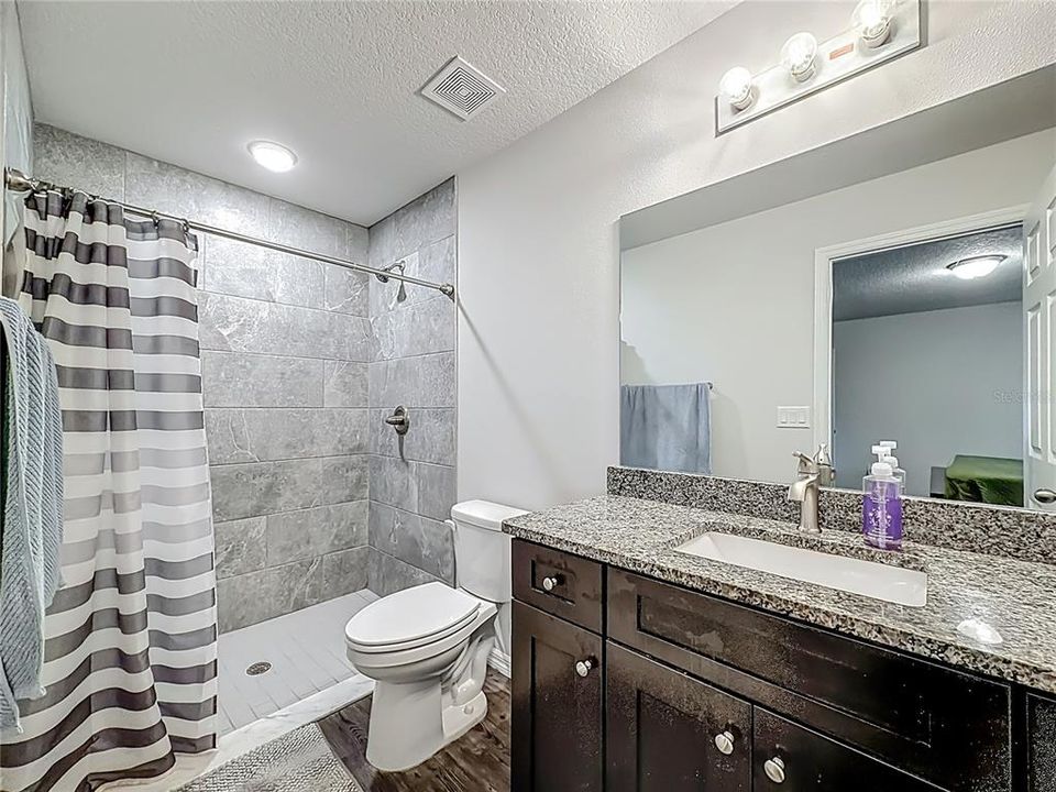 Active With Contract: $215,000 (3 beds, 2 baths, 1400 Square Feet)