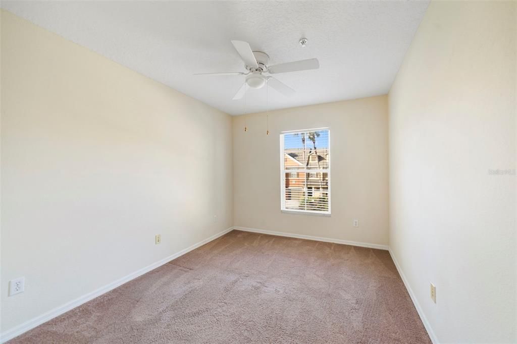 待售: $265,000 (3 贝兹, 2 浴室, 1688 平方英尺)