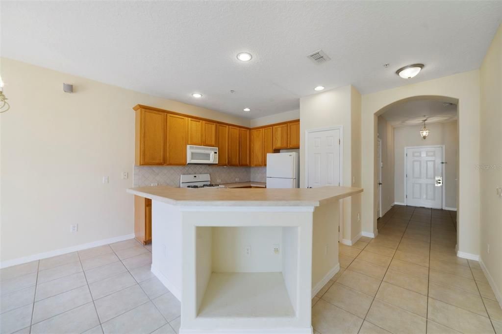 待售: $265,000 (3 贝兹, 2 浴室, 1688 平方英尺)