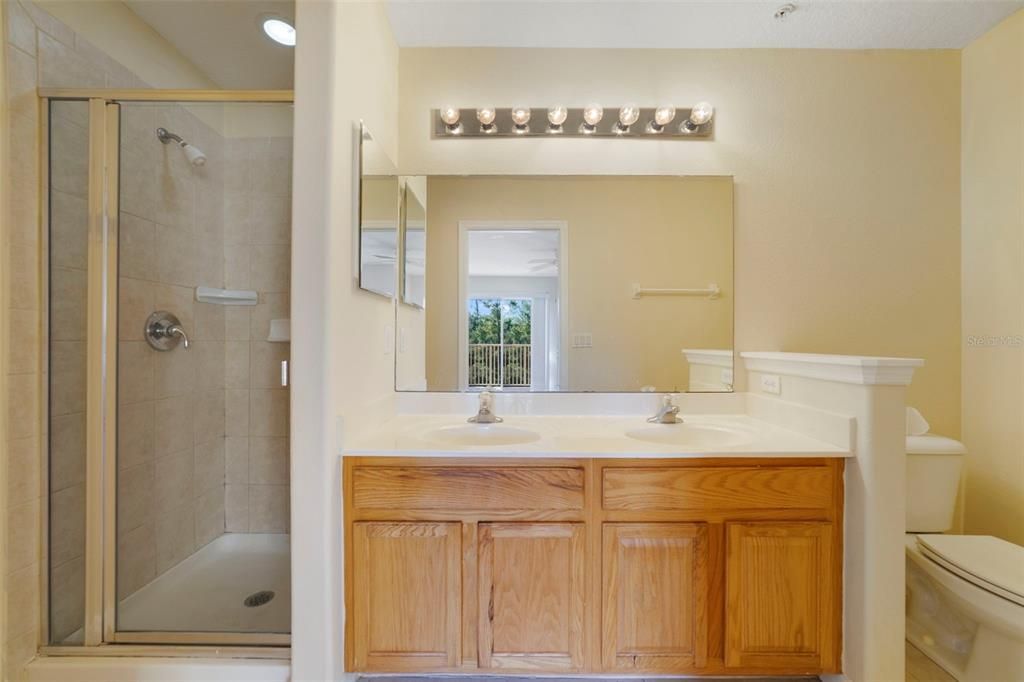 待售: $265,000 (3 贝兹, 2 浴室, 1688 平方英尺)