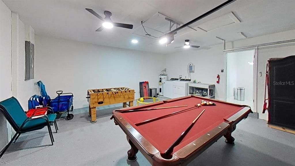 For Rent: $2,300 (3 beds, 2 baths, 1370 Square Feet)