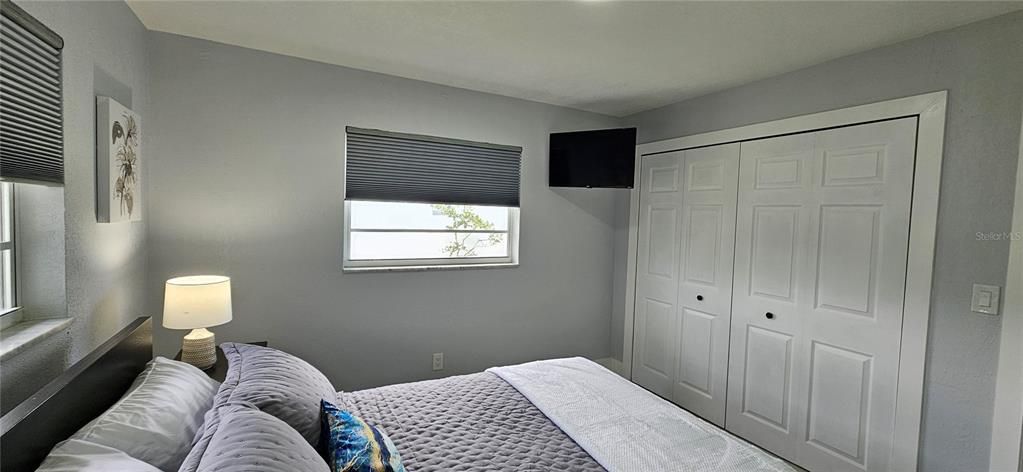 For Rent: $2,300 (3 beds, 2 baths, 1370 Square Feet)