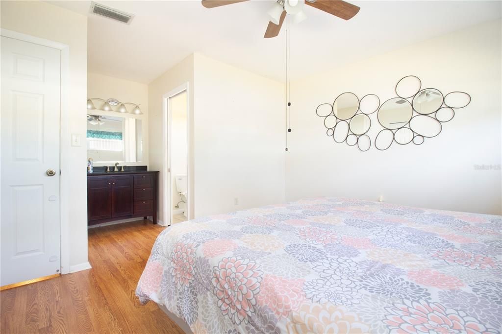 Active With Contract: $430,000 (3 beds, 2 baths, 1325 Square Feet)