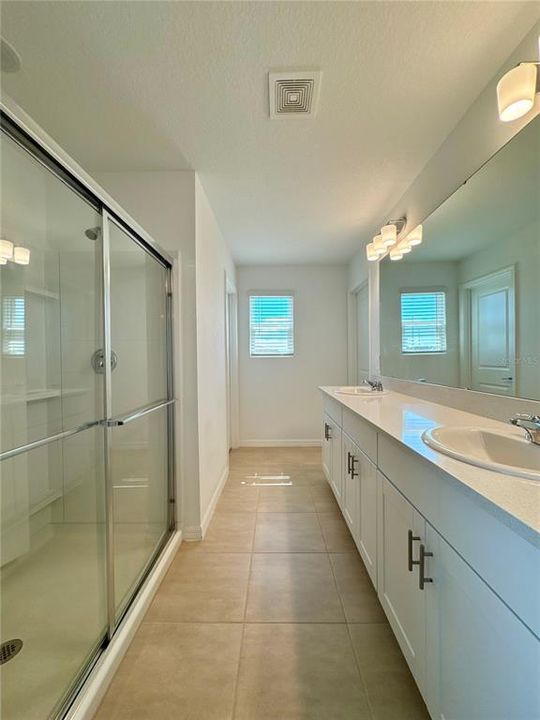 На продажу: $378,000 (4 спален, 2 ванн, 2271 Квадратных фут)