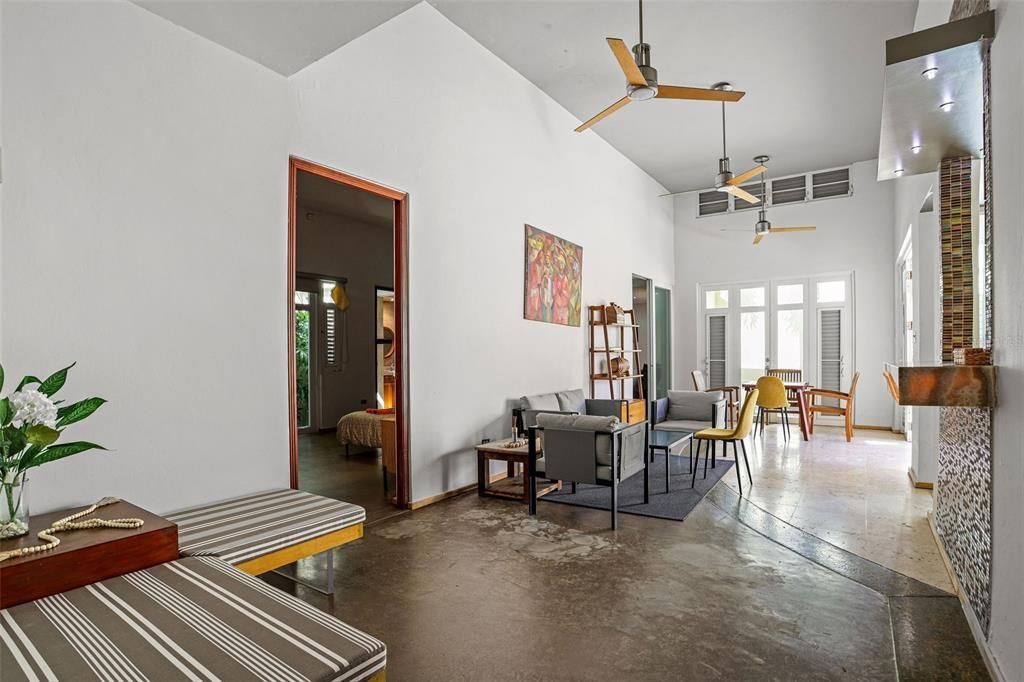 For Sale: $2,400,000 (5 beds, 3 baths, 3767 Square Feet)