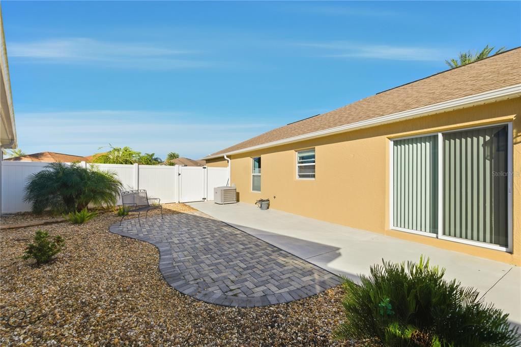 En Venta: $440,000 (3 camas, 2 baños, 1357 Pies cuadrados)