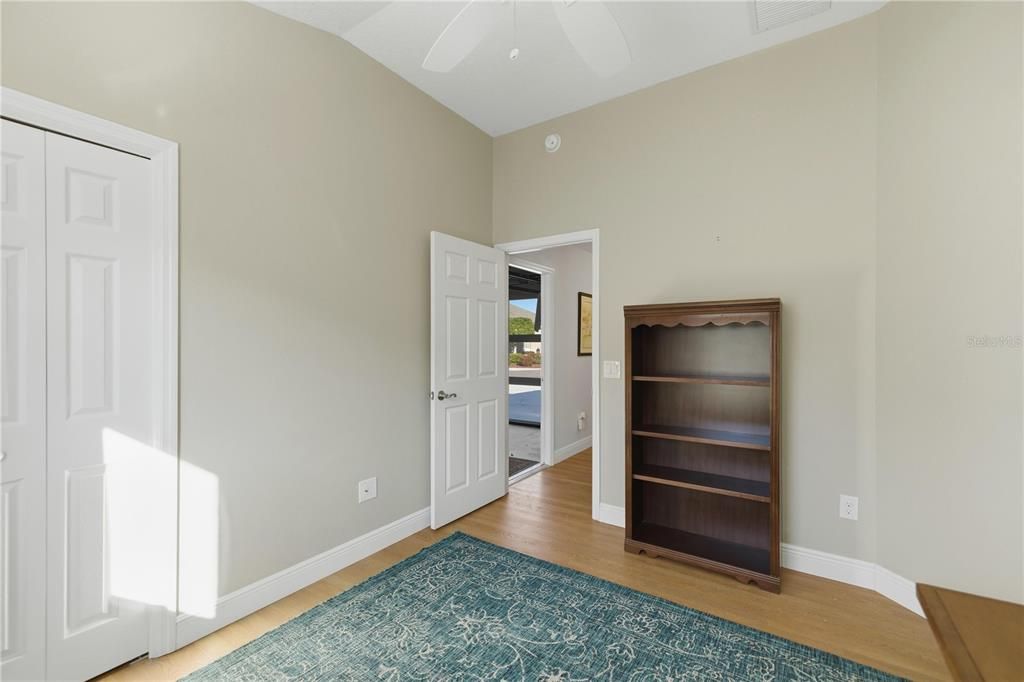 En Venta: $440,000 (3 camas, 2 baños, 1357 Pies cuadrados)