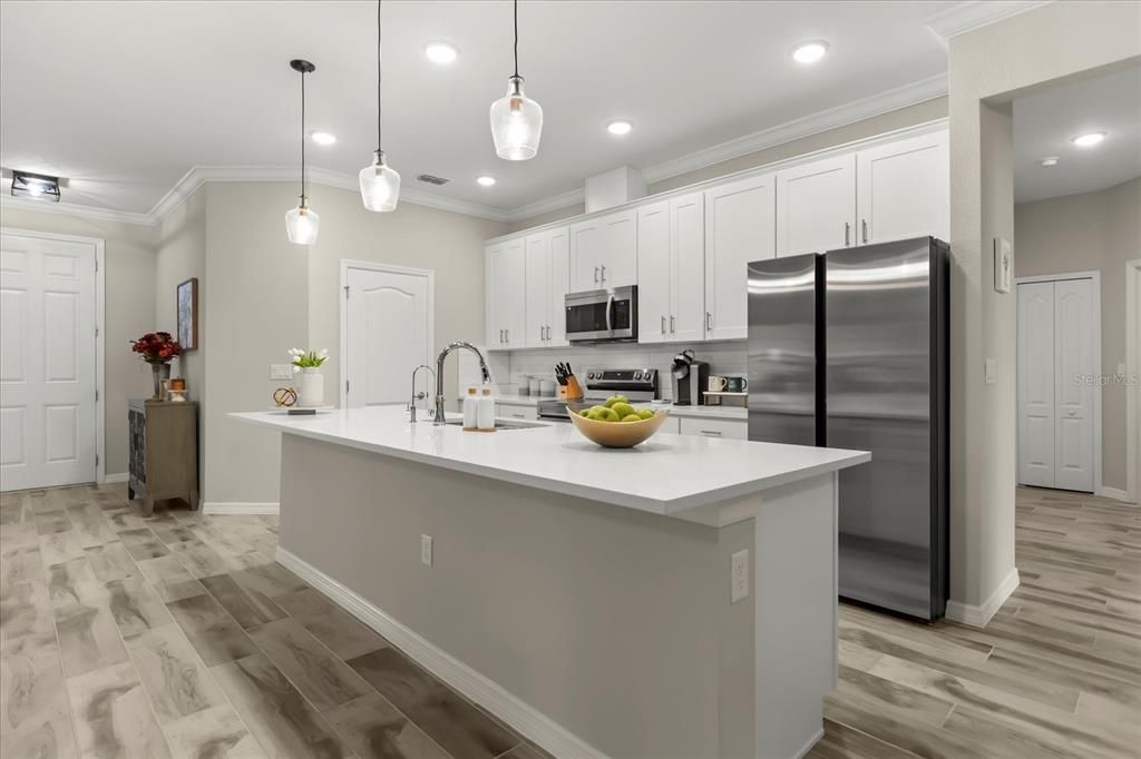 На продажу: $425,000 (3 спален, 2 ванн, 2062 Квадратных фут)