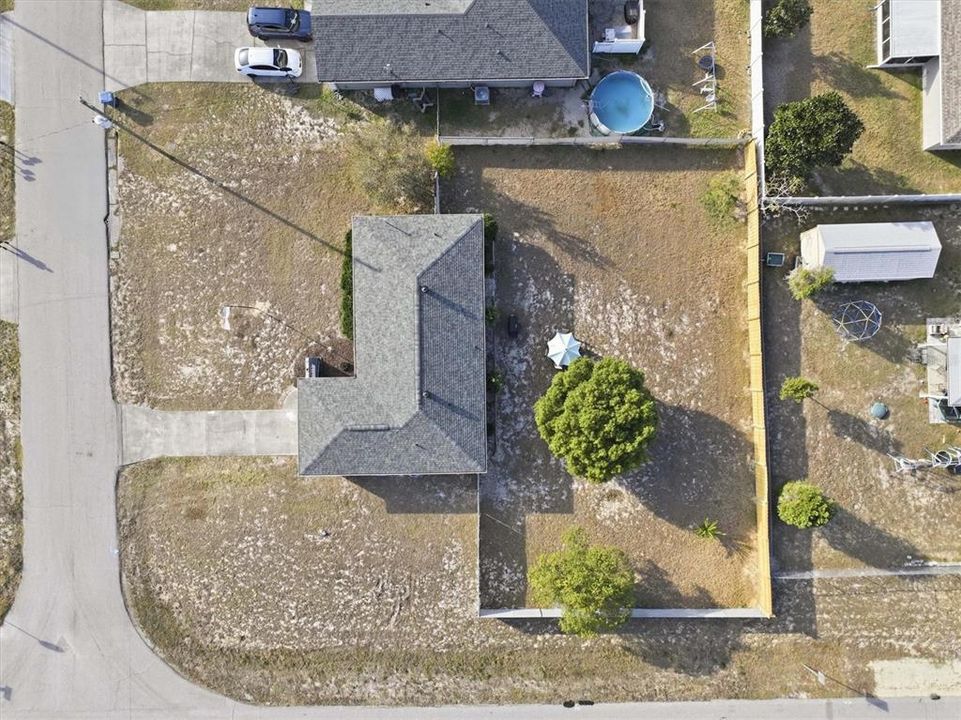 For Sale: $250,000 (2 beds, 2 baths, 968 Square Feet)