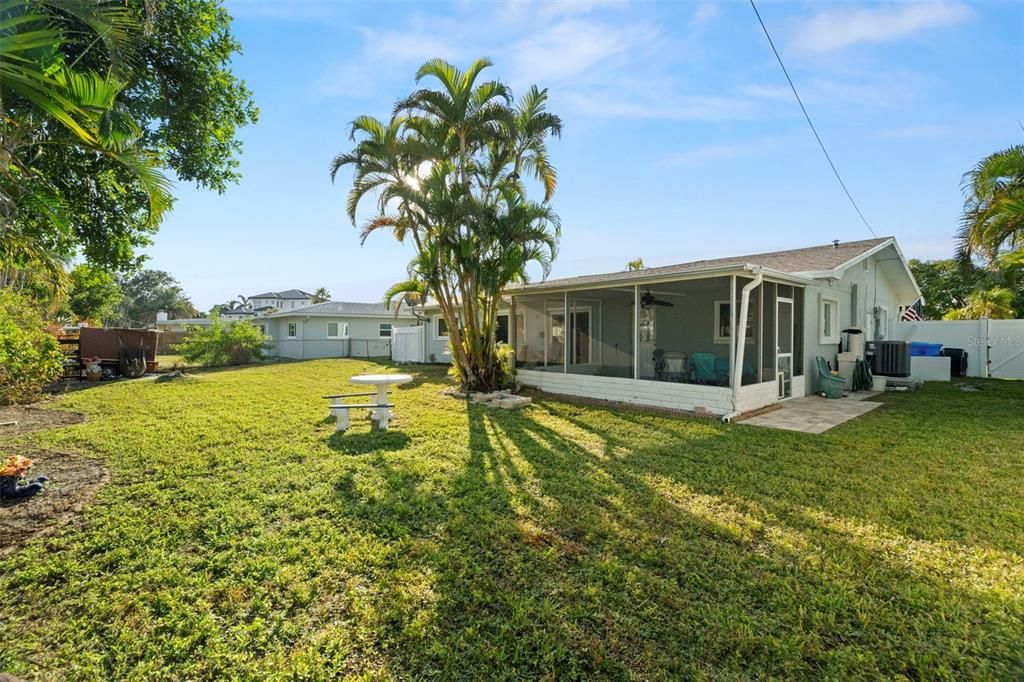 На продажу: $605,000 (3 спален, 1 ванн, 1320 Квадратных фут)