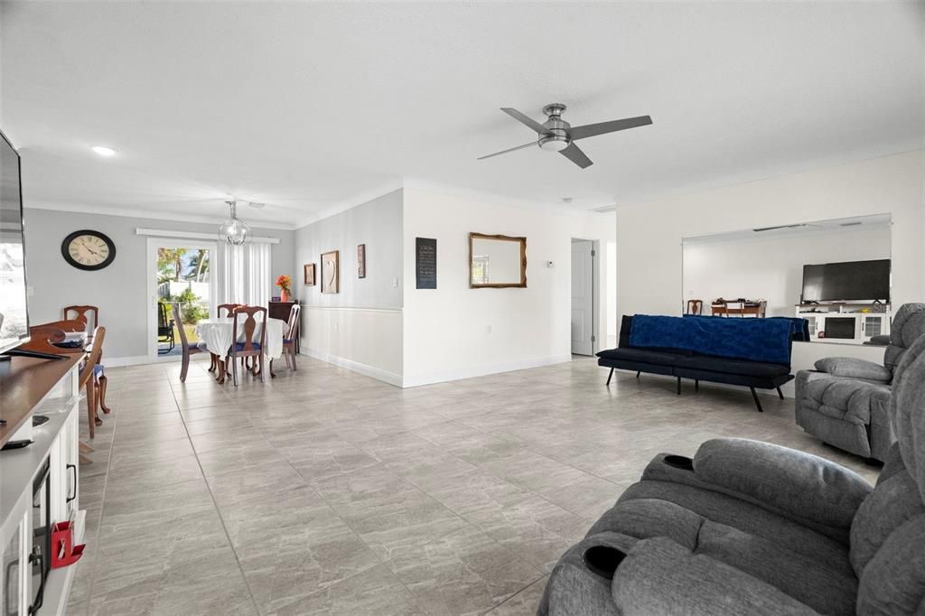 На продажу: $605,000 (3 спален, 1 ванн, 1320 Квадратных фут)