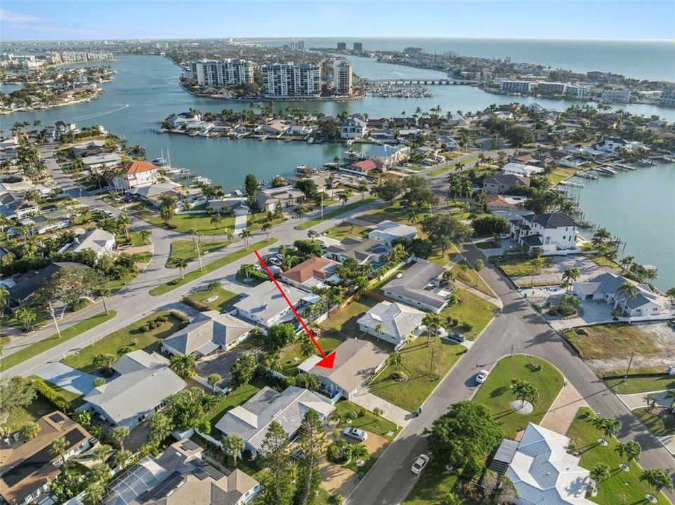 На продажу: $605,000 (3 спален, 1 ванн, 1320 Квадратных фут)