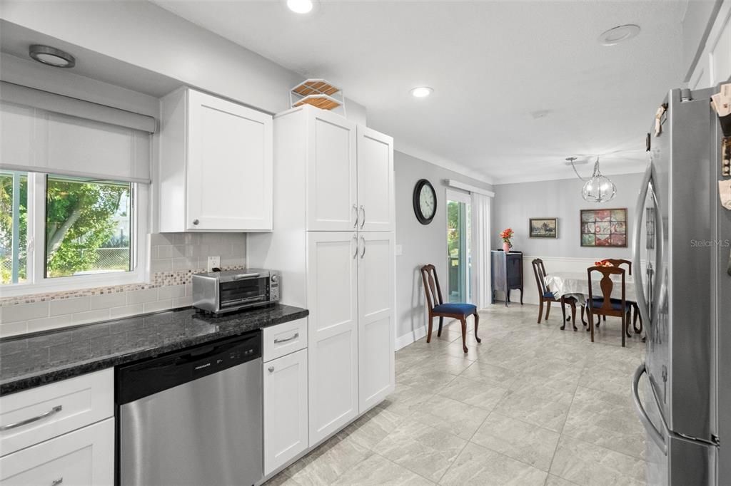 На продажу: $605,000 (3 спален, 1 ванн, 1320 Квадратных фут)