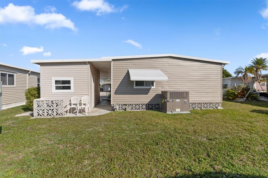 For Sale: $117,500 (2 beds, 2 baths, 1032 Square Feet)