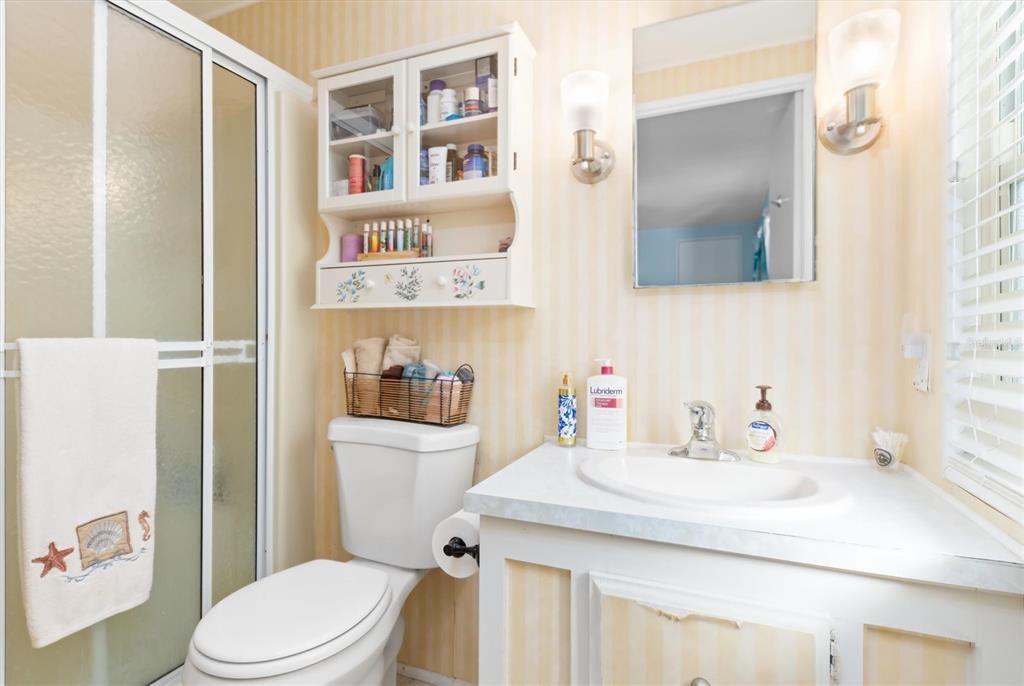 For Sale: $117,500 (2 beds, 2 baths, 1032 Square Feet)