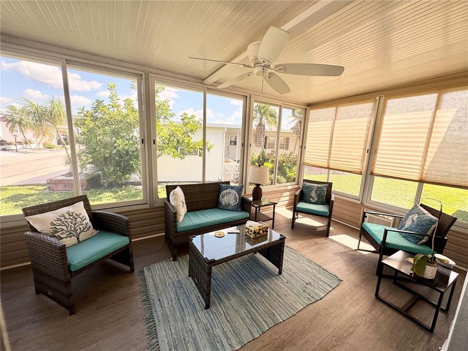 For Sale: $117,500 (2 beds, 2 baths, 1032 Square Feet)