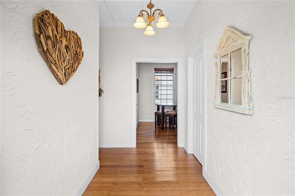 На продажу: $2,750,000 (11 спален, 6 ванн, 4802 Квадратных фут)