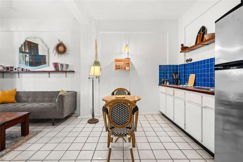 На продажу: $2,750,000 (11 спален, 6 ванн, 4802 Квадратных фут)