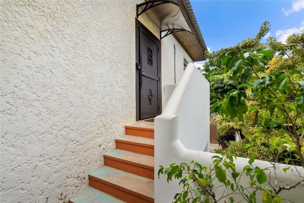 На продажу: $2,750,000 (11 спален, 6 ванн, 4802 Квадратных фут)