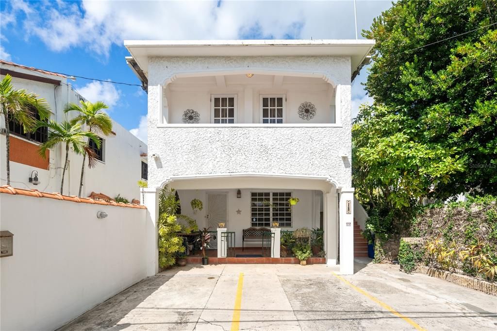 На продажу: $2,750,000 (11 спален, 6 ванн, 4802 Квадратных фут)